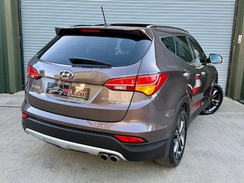 Used Hyundai Santa Fe 2014 for sale - 79558150: Photo