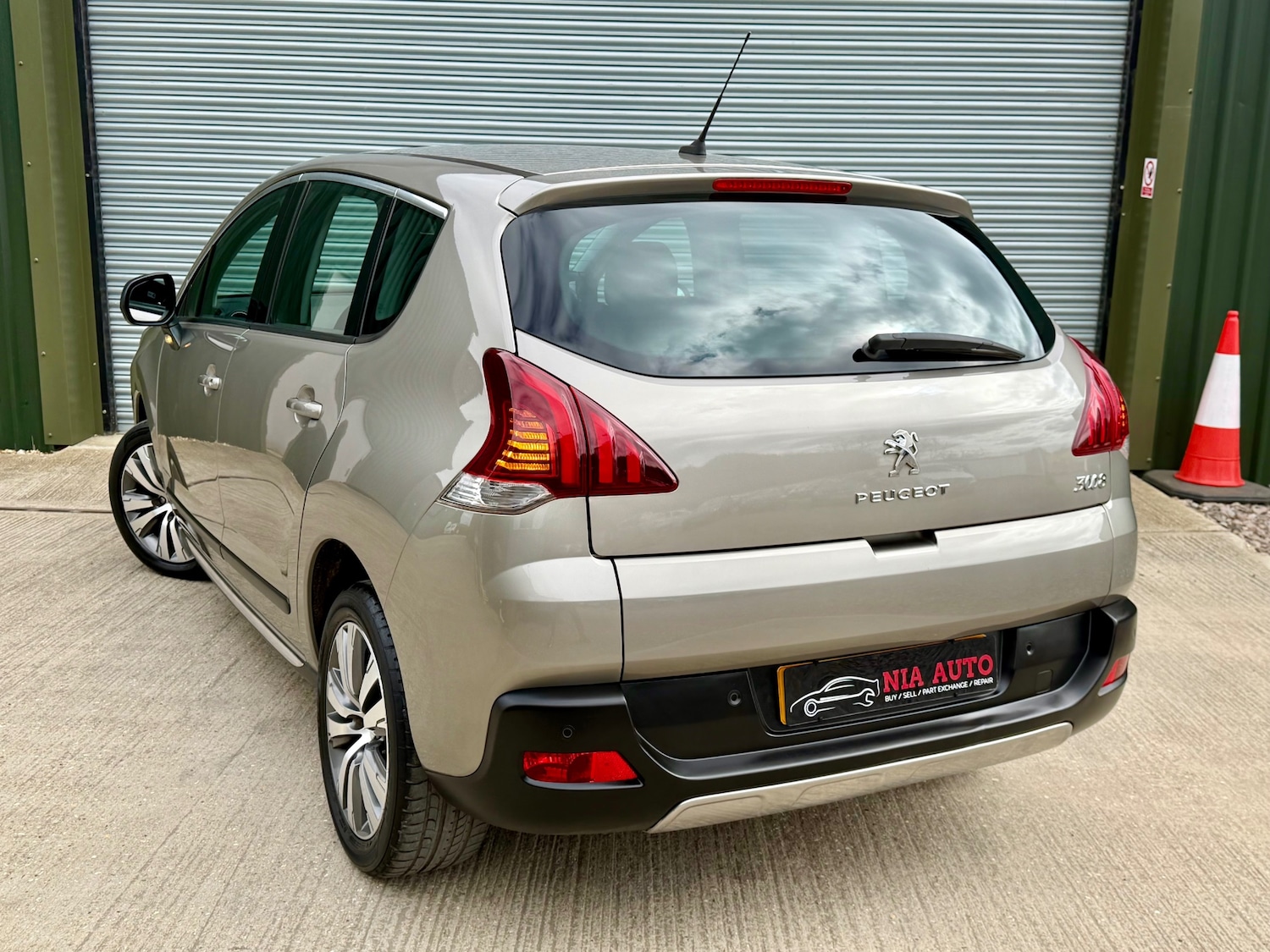 Used Peugeot 3008 2014 for sale - 78150996: Photo 8