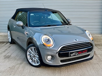 Used MINI Convertible 2017 for sale - 77008420: Photo