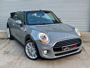 Used MINI Convertible 2017 for sale - 77008420: Photo