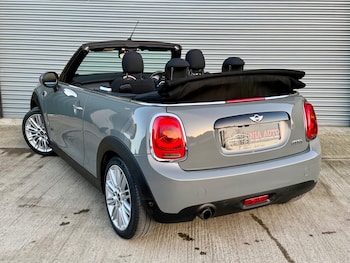 Used MINI Convertible 2017 for sale - 77008420: Photo