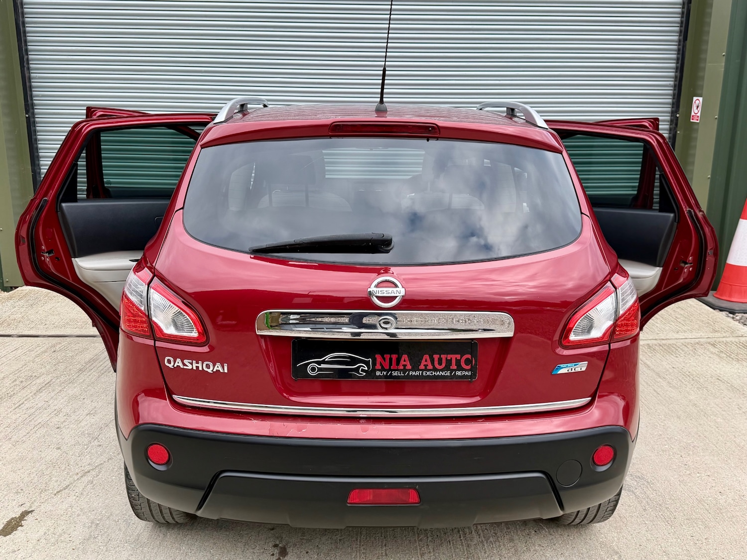 Used Nissan Qashqai 2010 for sale - 76225476: Photo 9