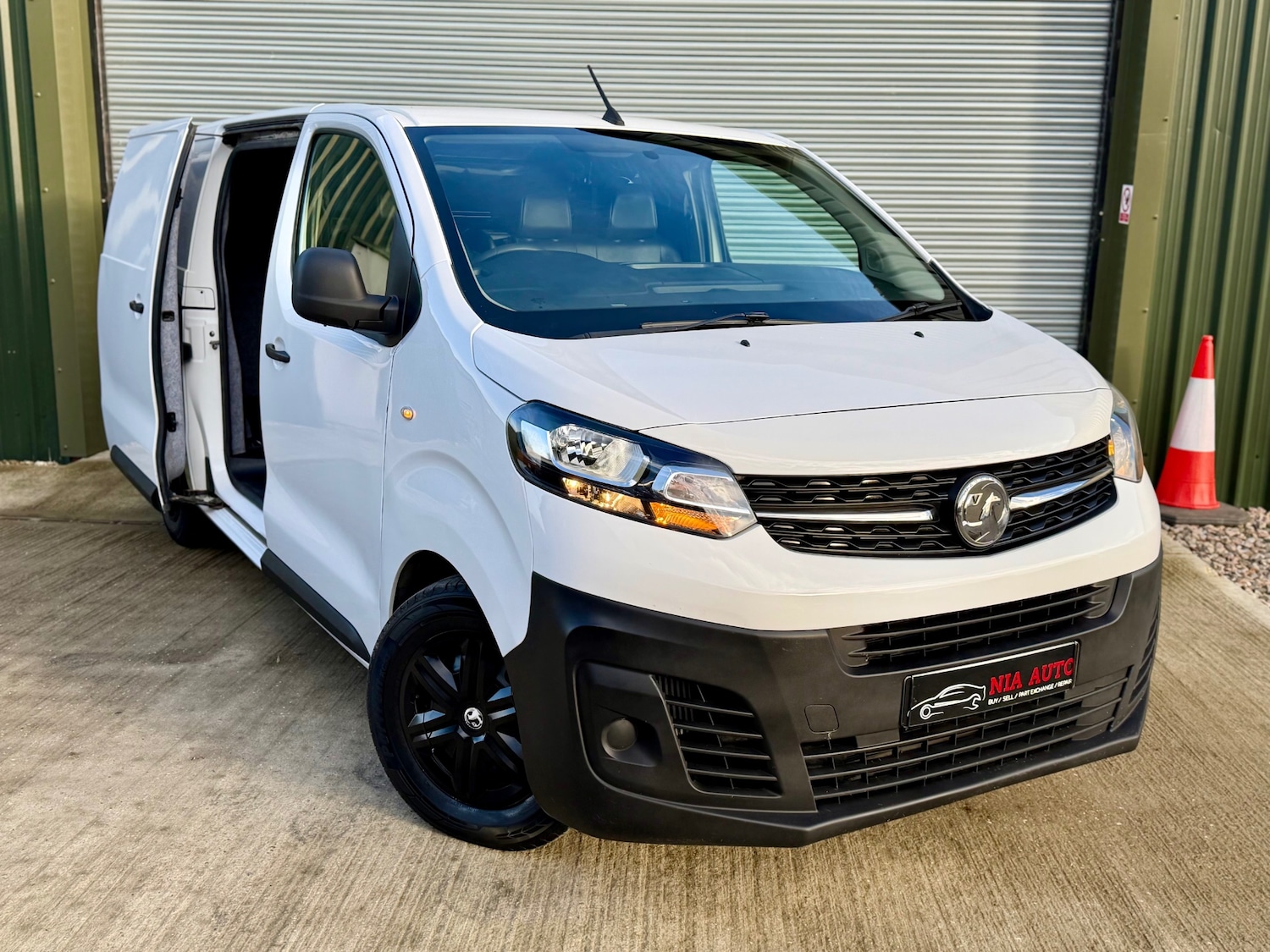 Used Vauxhall Vivaro 2020 for sale - 76836804: Photo 3