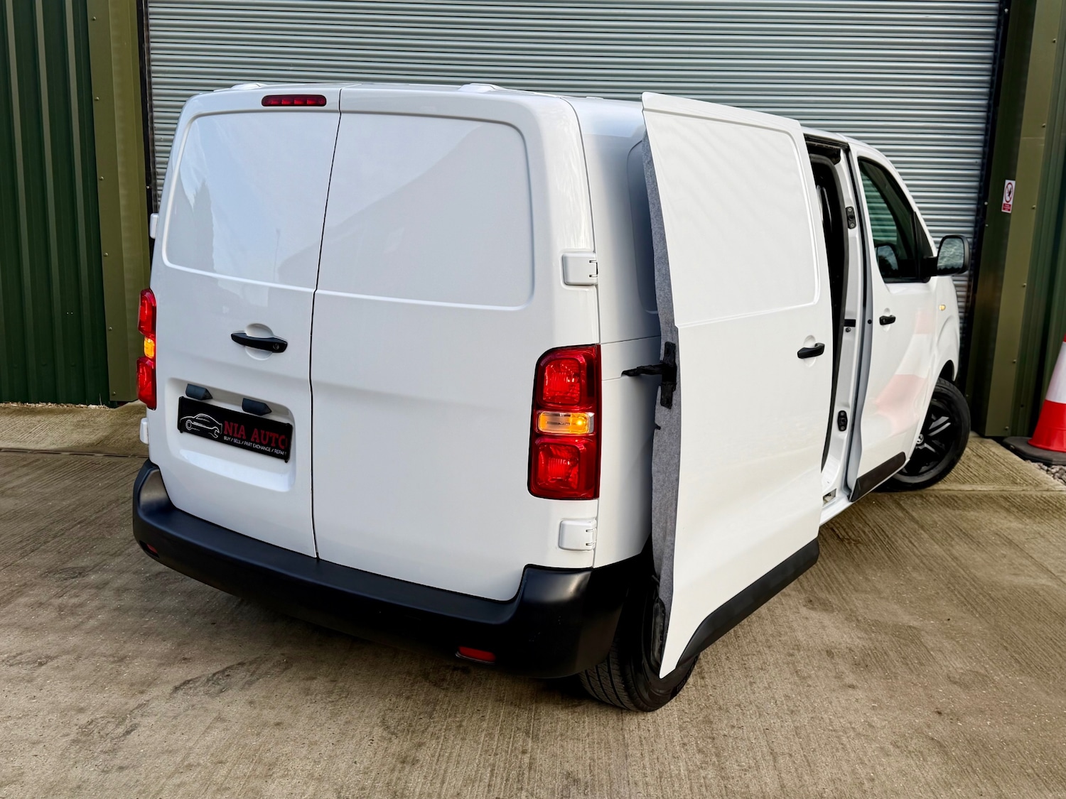 Used Vauxhall Vivaro 2020 for sale - 76836804: Photo 7