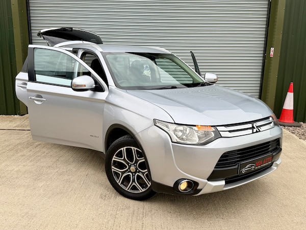 Used Mitsubishi Outlander 2014 for sale - 75566571: Photo 3