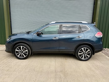 Used Nissan X-Trail 2017 for sale - 78808101: Photo