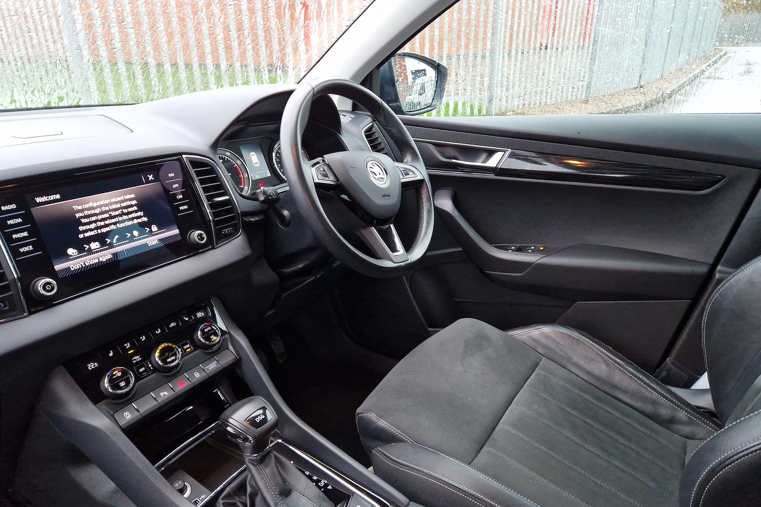 Used Skoda Karoq 2019 for sale - 77050868: Photo 2