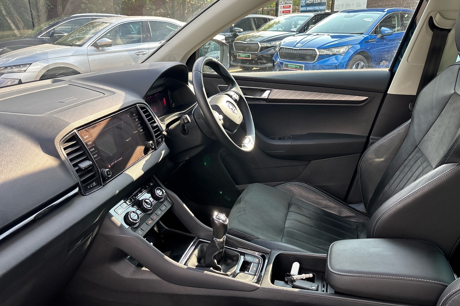 Used Skoda Karoq 2022 for sale - 76441773: Photo 2