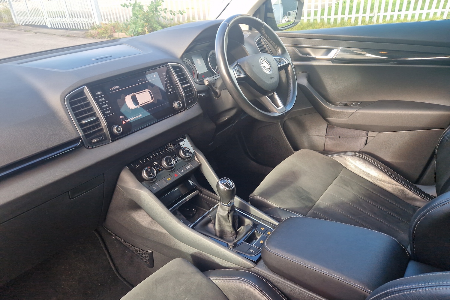 Used Skoda Karoq 2018 for sale - 77809864: Photo 2