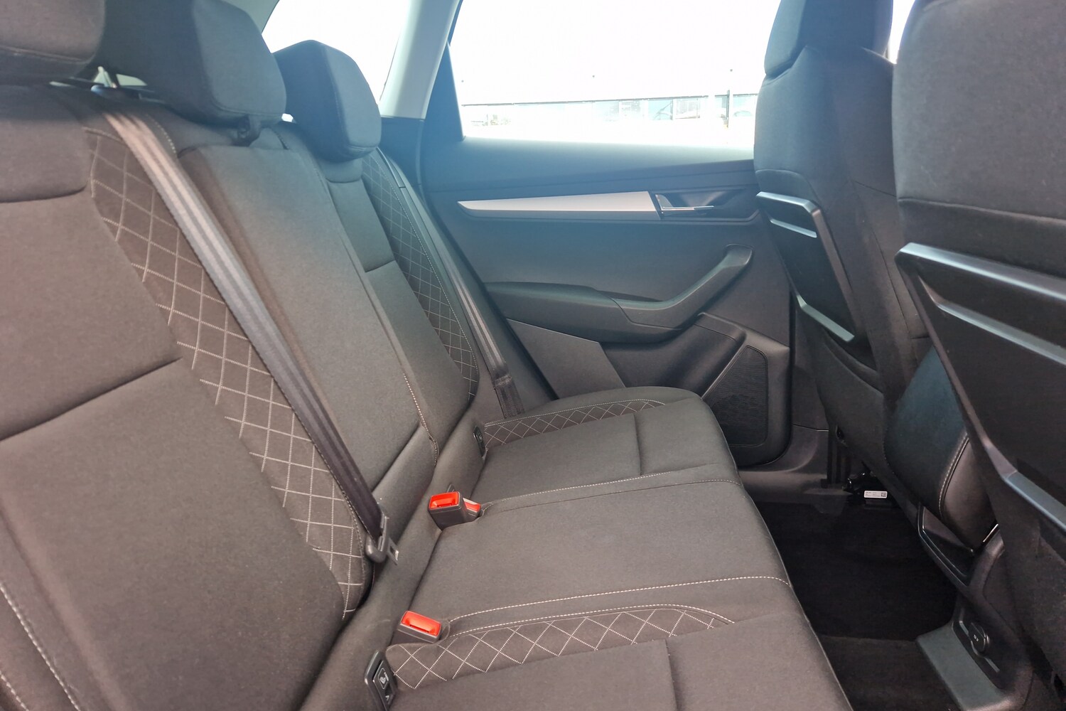 Used Skoda Karoq 2018 for sale - 76311304: Photo 17