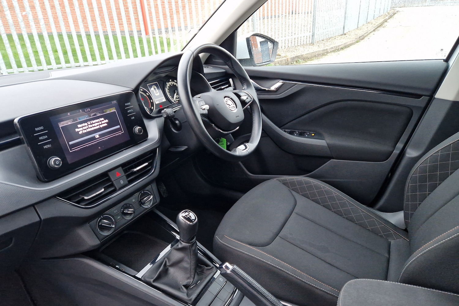 Used Skoda Kamiq 2023 for sale - 77256197: Photo 2