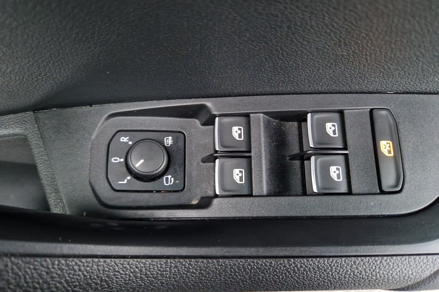 Used Skoda Karoq 2019 for sale - 77082374: Photo 19