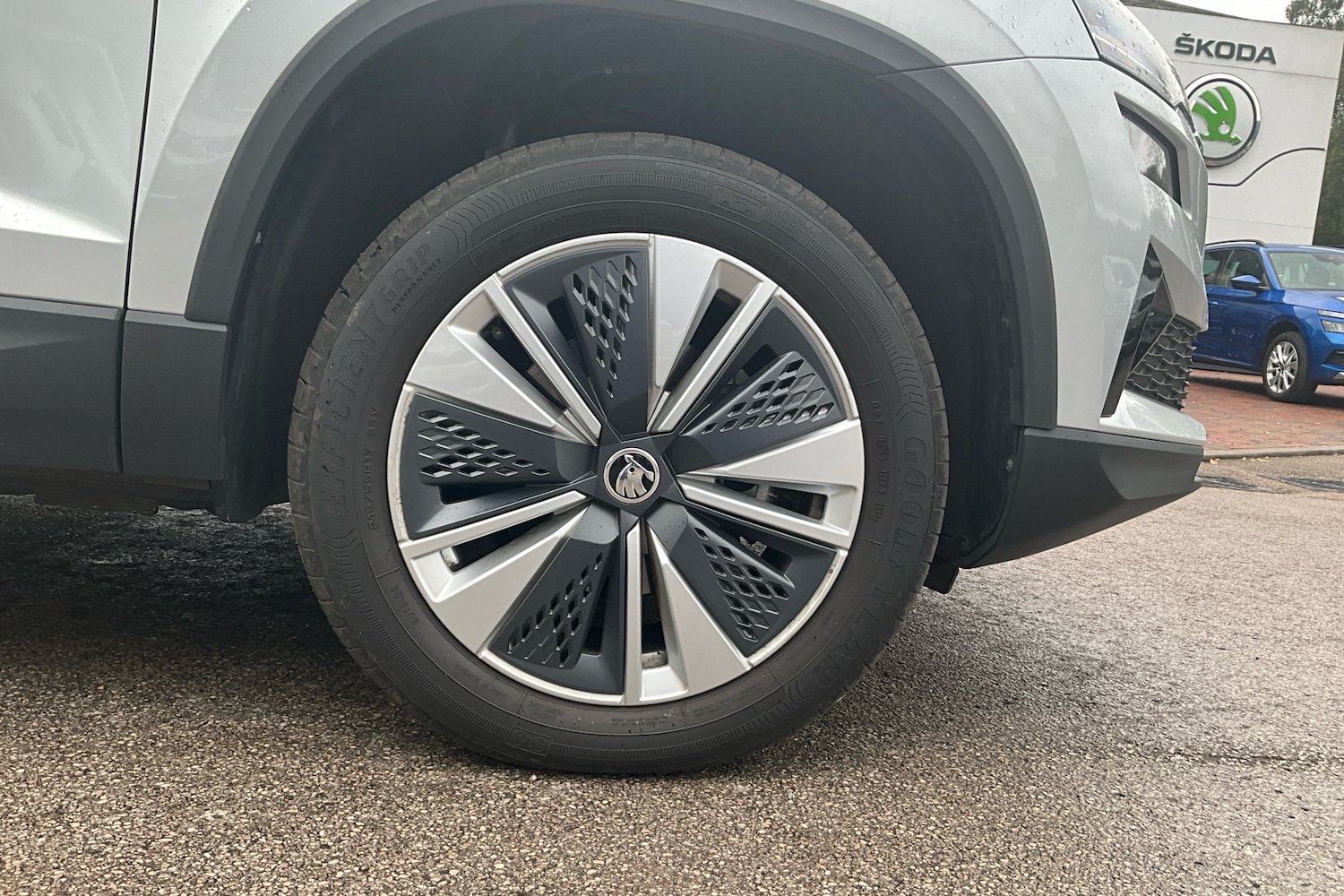 Used Skoda Karoq 2023 for sale - 77268952: Photo 5