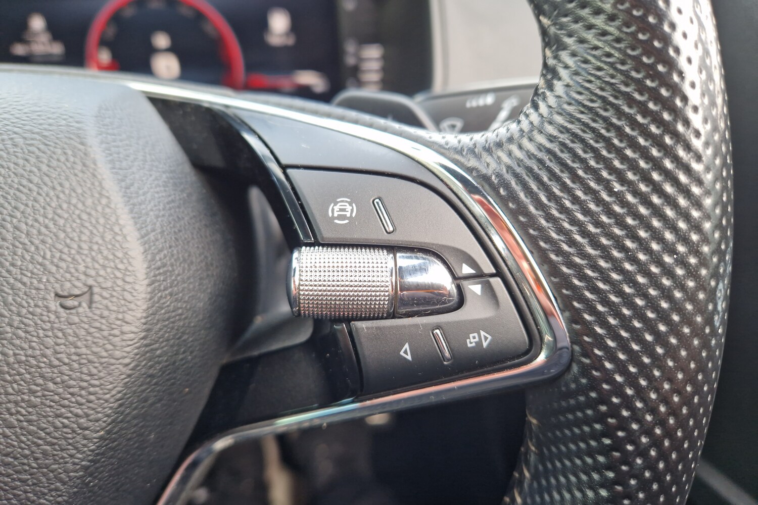 Used Skoda Karoq 2024 for sale - 77826240: Photo 16