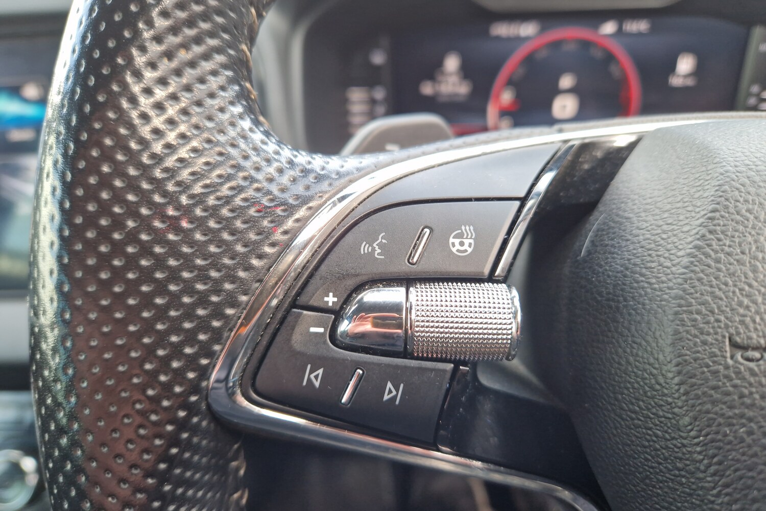 Used Skoda Karoq 2024 for sale - 77826240: Photo 17