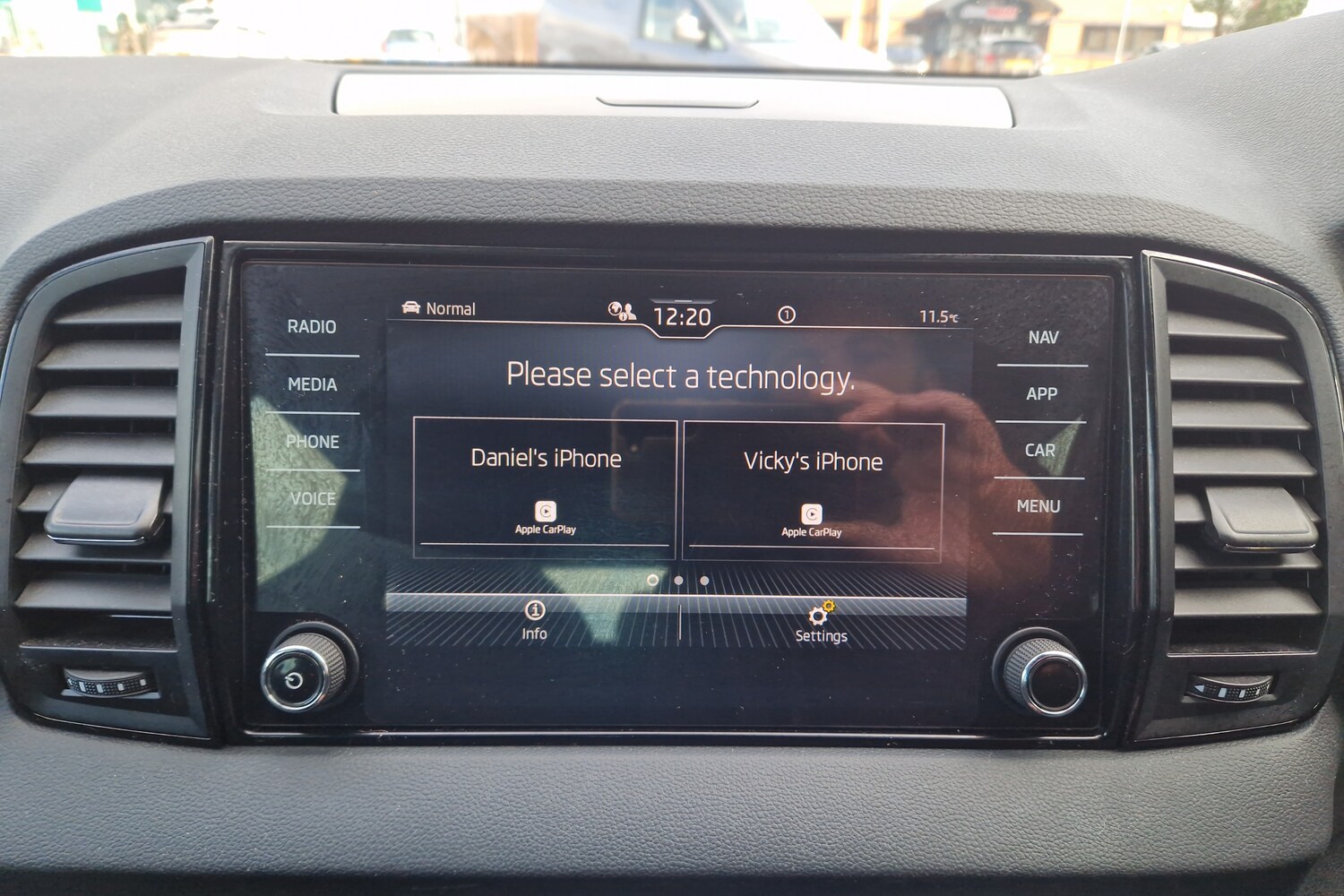 Used Skoda Karoq 2024 for sale - 77826240: Photo 20