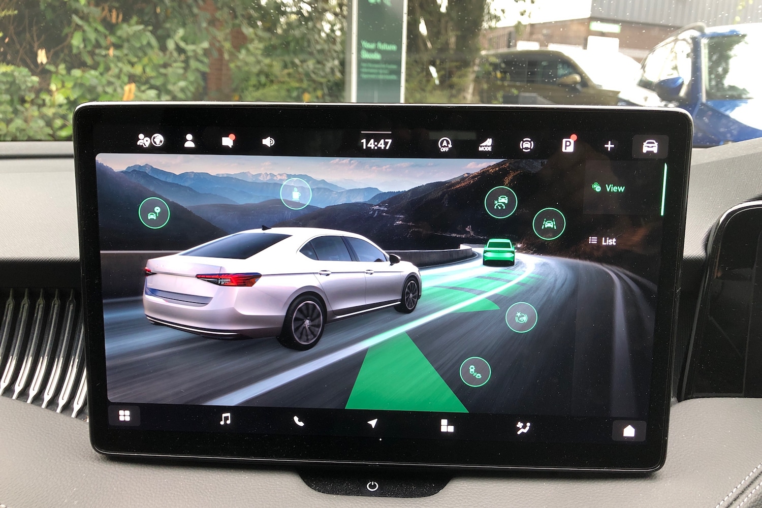 Used Skoda Superb 2025 for sale - 76680223: Photo 12