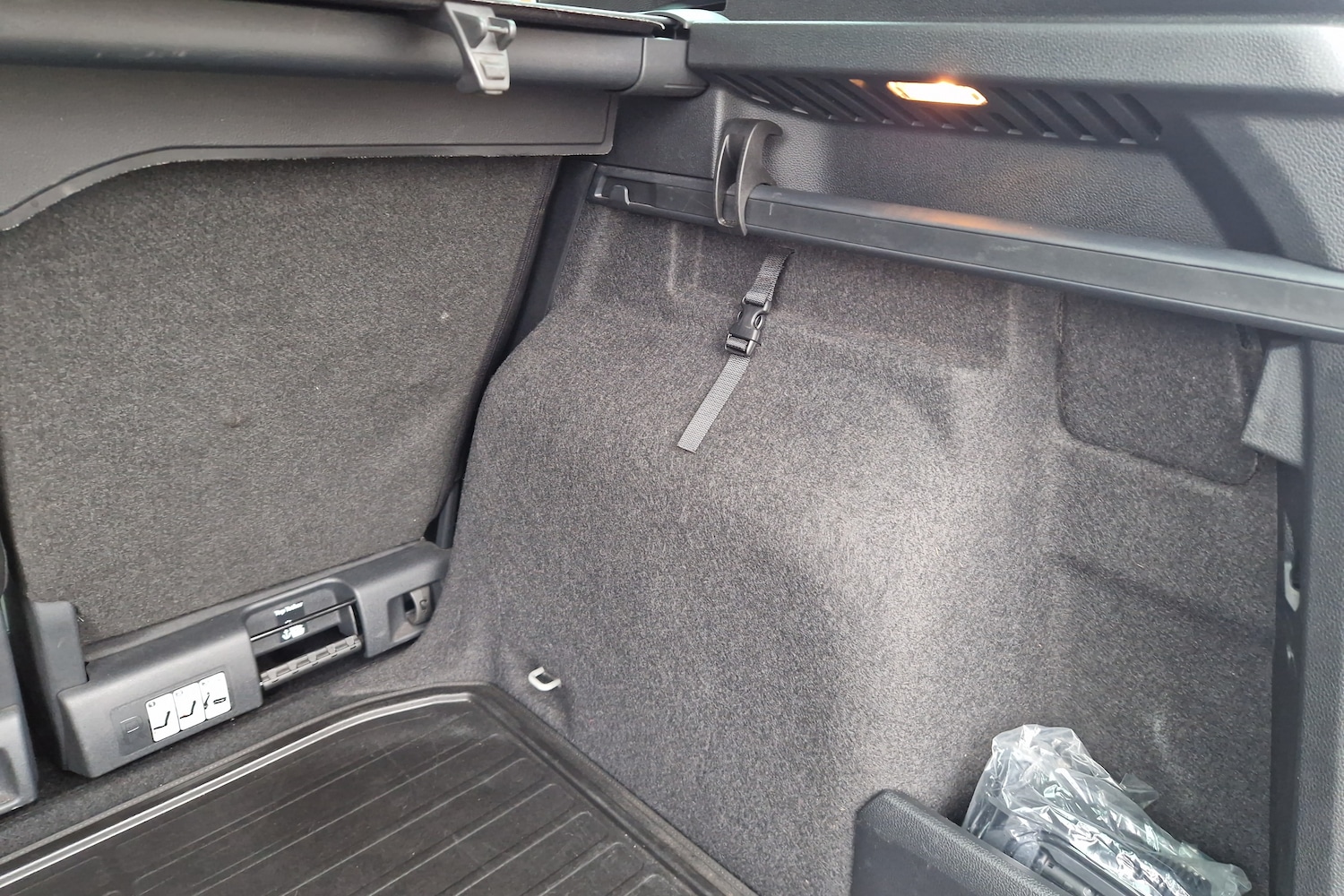 Used Skoda Karoq 2023 for sale - 76676347: Photo 14