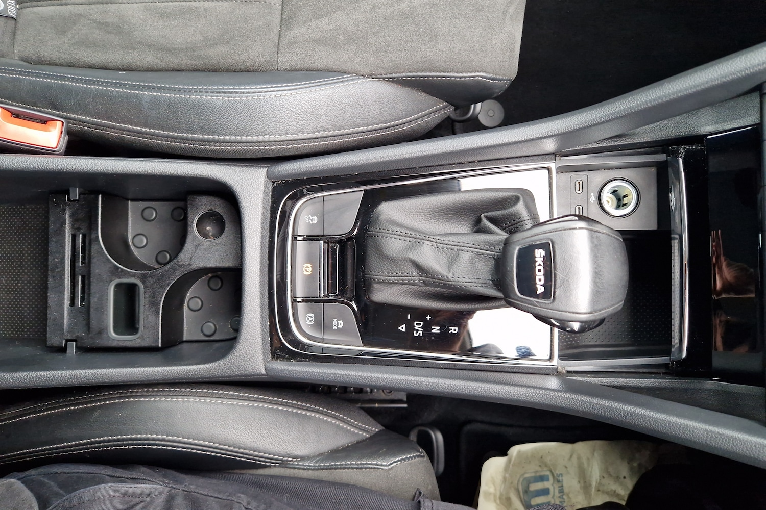 Used Skoda Karoq 2023 for sale - 76676347: Photo 23