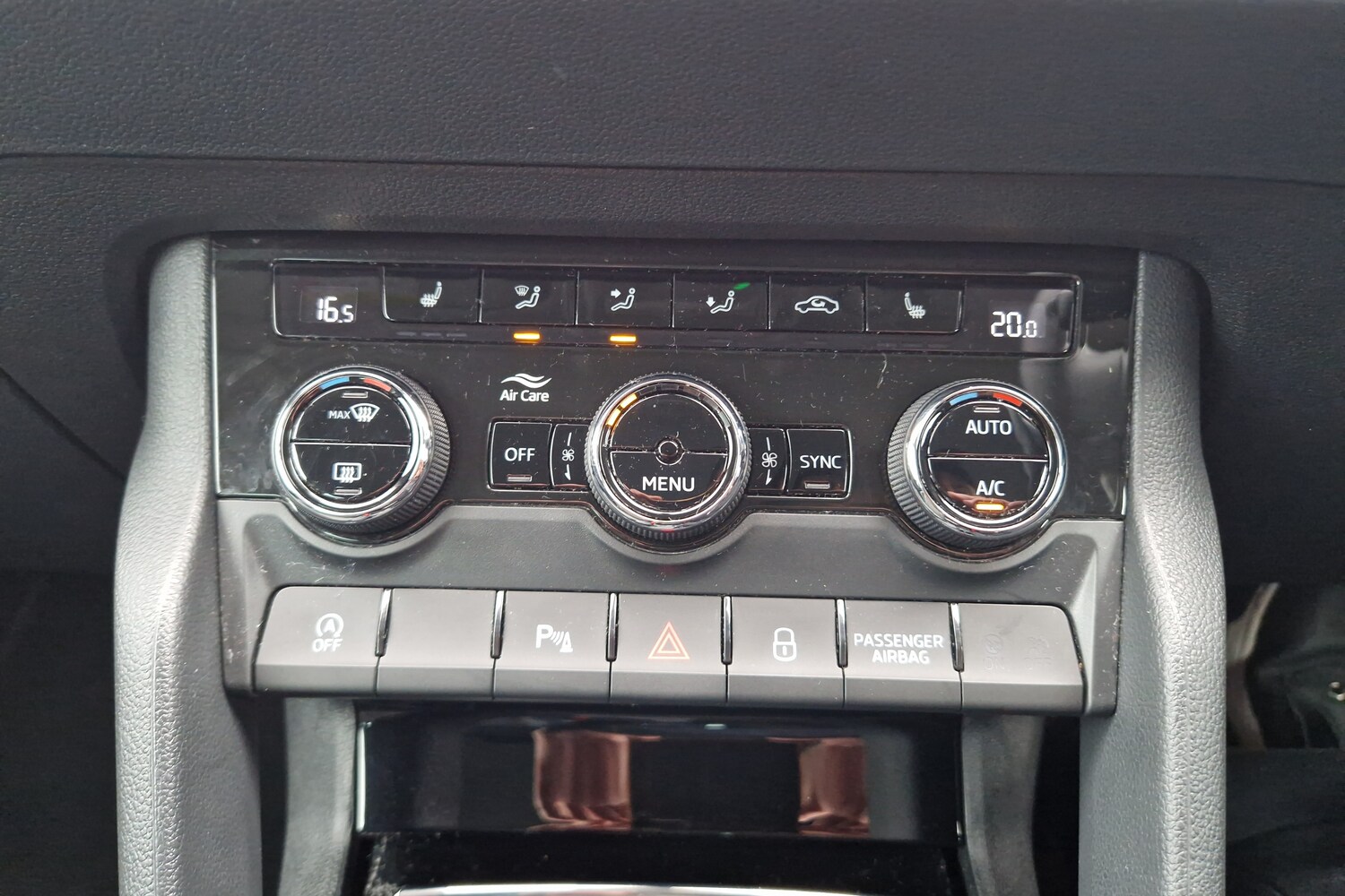 Used Skoda Karoq 2023 for sale - 76676347: Photo 25