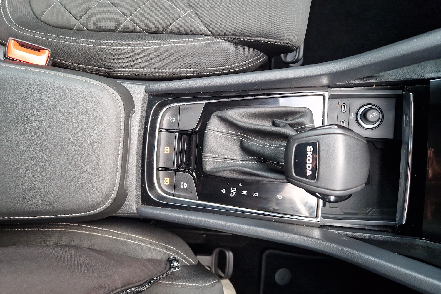 Used Skoda Karoq 2023 for sale - 77239427: Photo 25