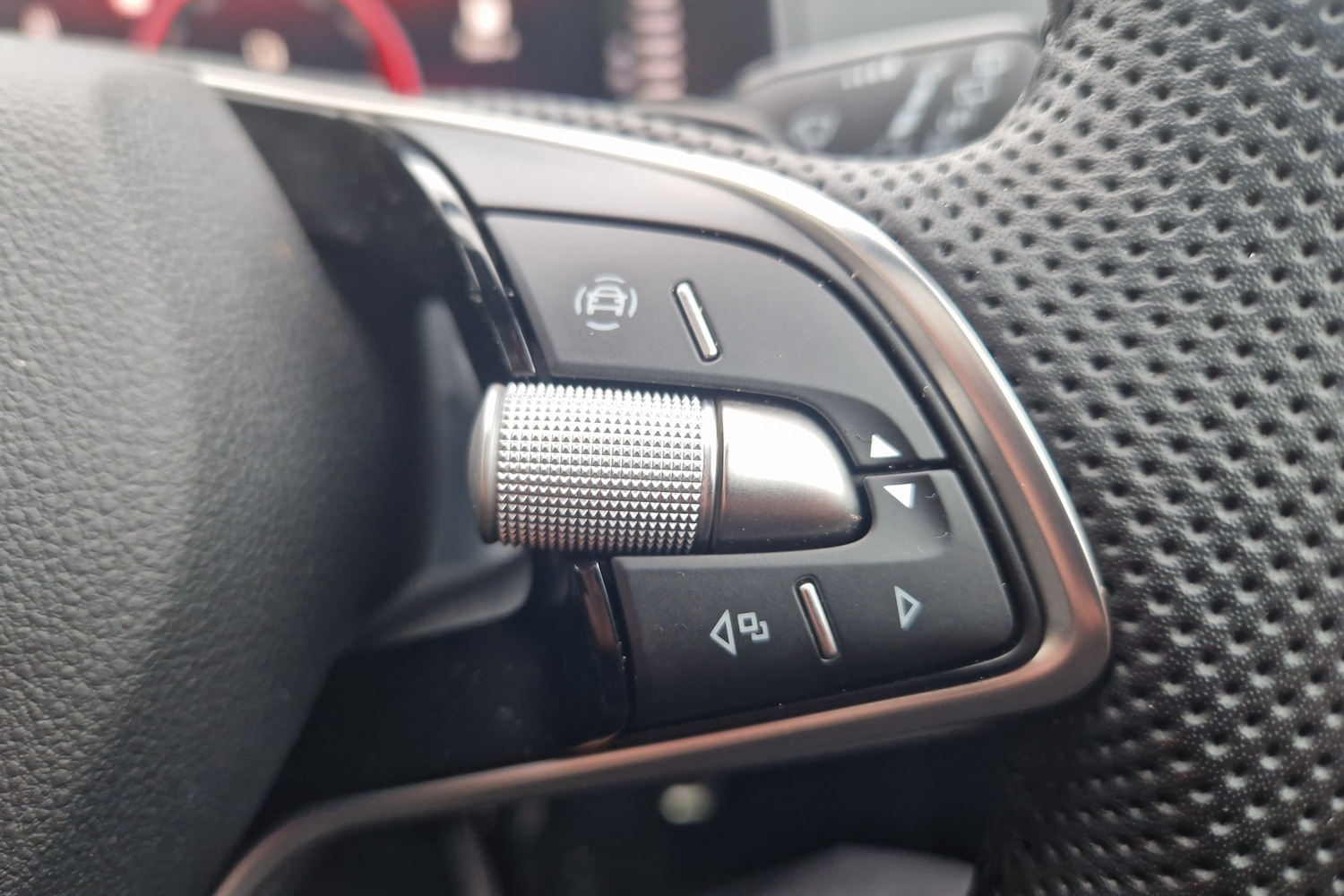 Used Skoda Karoq 2025 for sale - 77018193: Photo 25