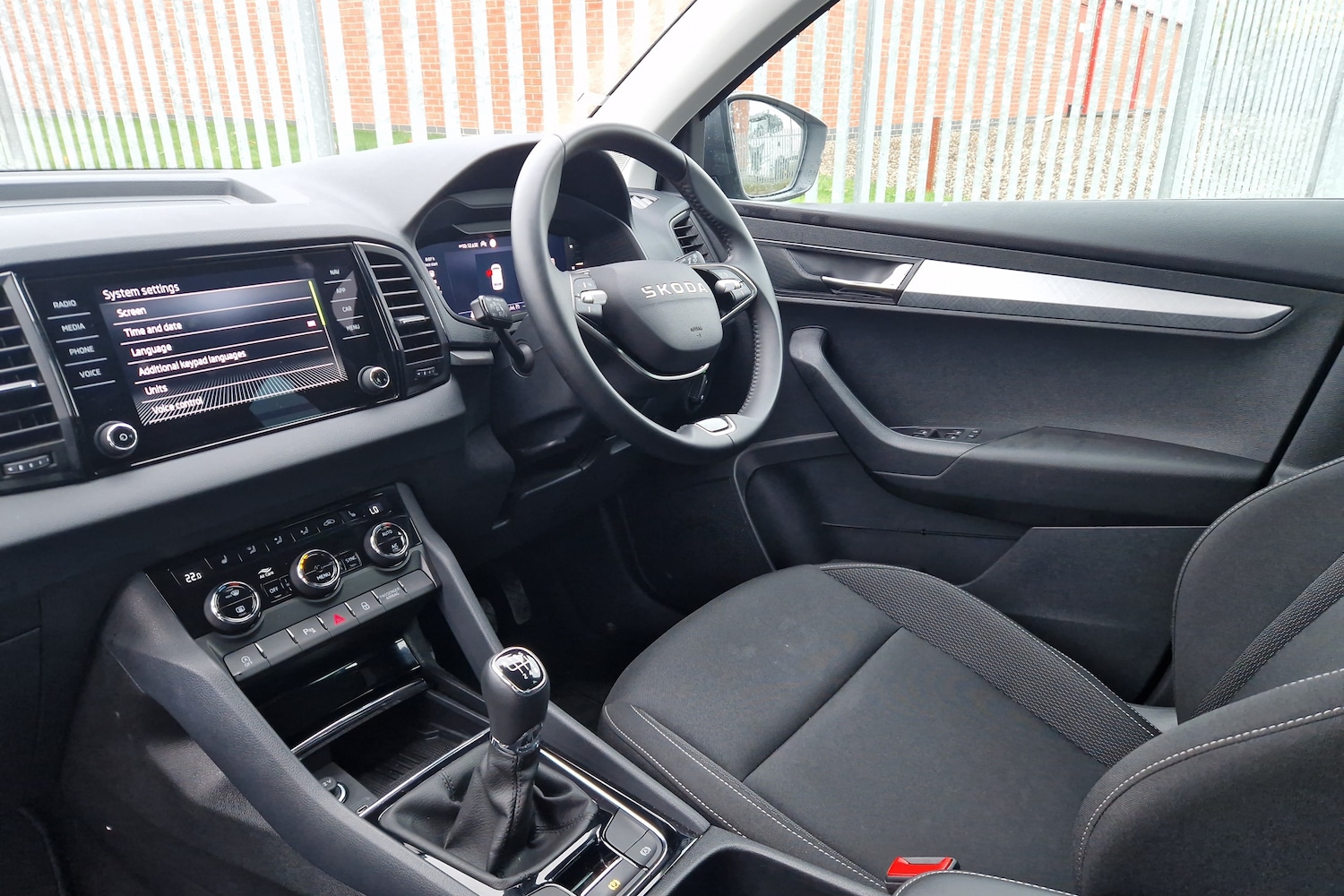 Used Skoda Karoq 2025 for sale - 77075367: Photo 2