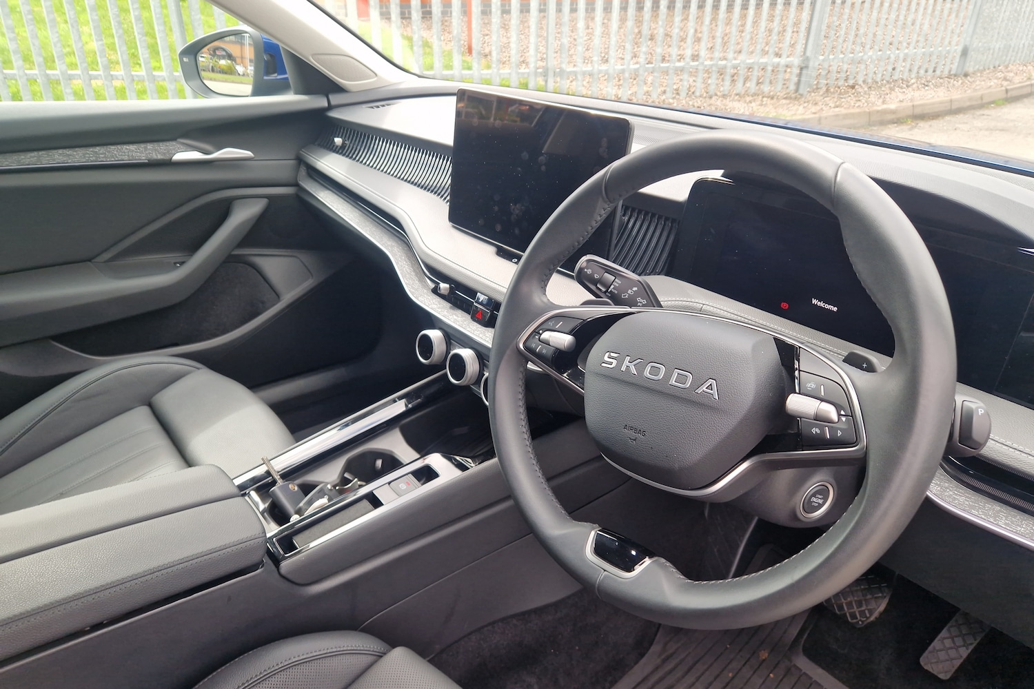 Used Skoda Superb 2025 for sale - 76680559: Photo 6