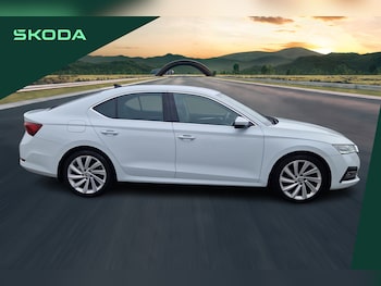 Used Skoda Octavia 2020 for sale - 77898981: Photo