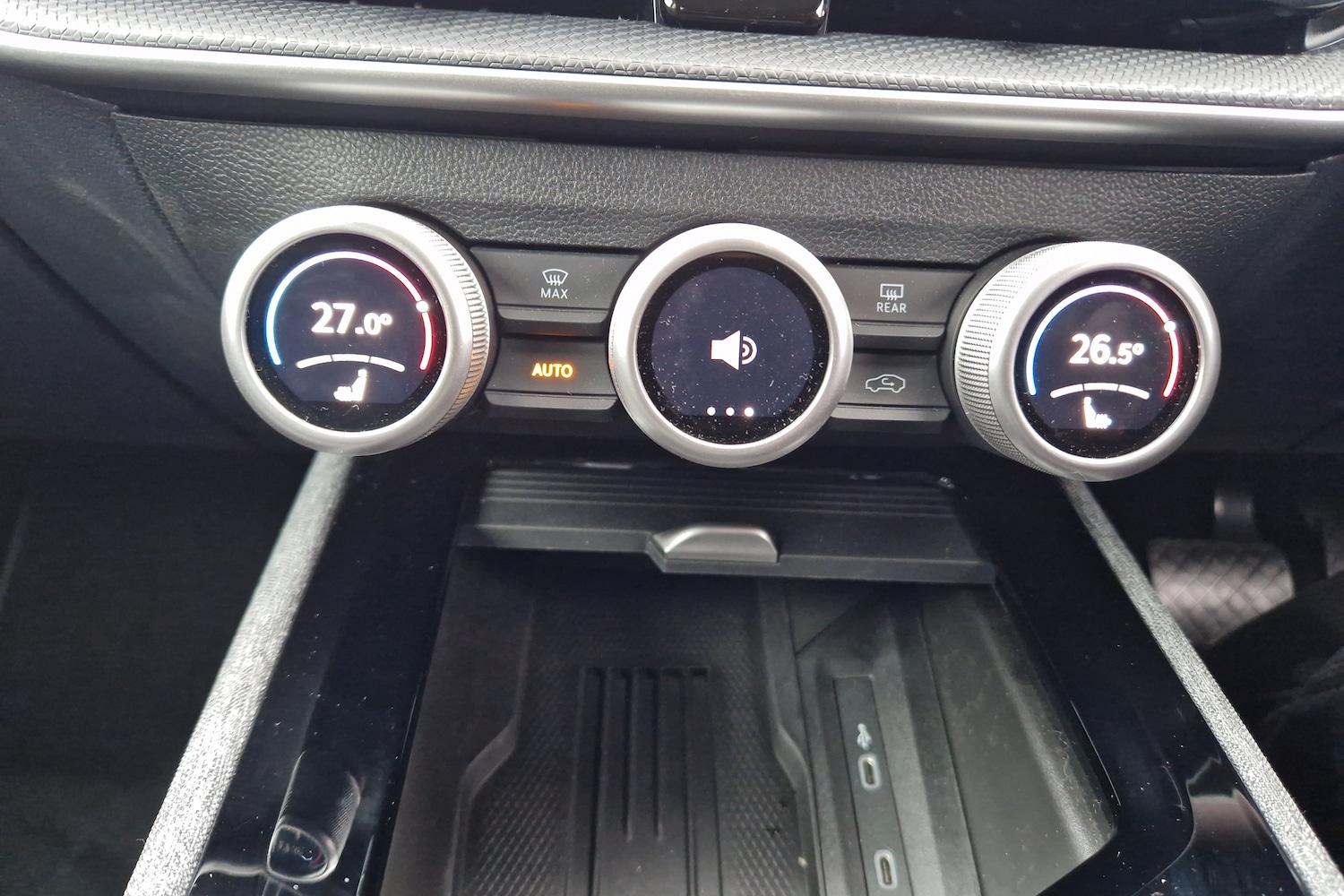 Used Skoda Superb 2025 for sale - 76679612: Photo 24