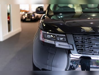Used Land Rover Range Rover 2023 for sale - 79582257: Photo