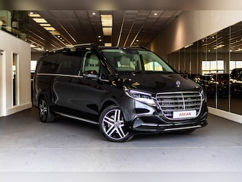 Used Mercedes-Benz V-Class 2025 for sale - 79582250: Photo