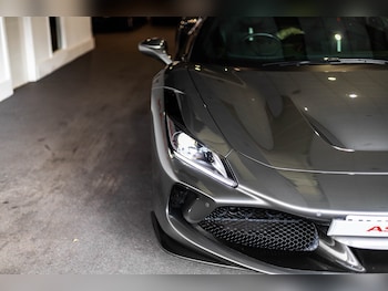 Used Ferrari F8 Tributo 2021 for sale - 79582242: Photo