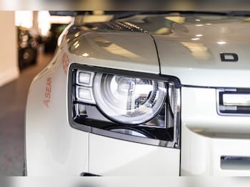 Used Land Rover Defender 110 2021 for sale - 79582266: Photo