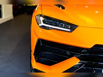 Used Lamborghini Urus 2023 for sale - 79582331: Photo