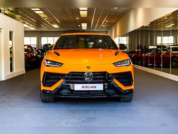 Used Lamborghini Urus 2023 for sale - 79582331: Photo