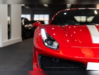 Used Ferrari 488 Pista 2020 for sale - 79582277: Photo