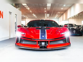 Used Ferrari SF90 Spider 2025 for sale - 79582249: Photo