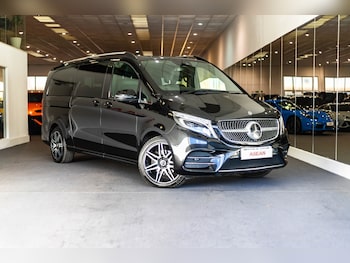 Used Mercedes-Benz V-Class 2020 for sale - 79582302: Photo