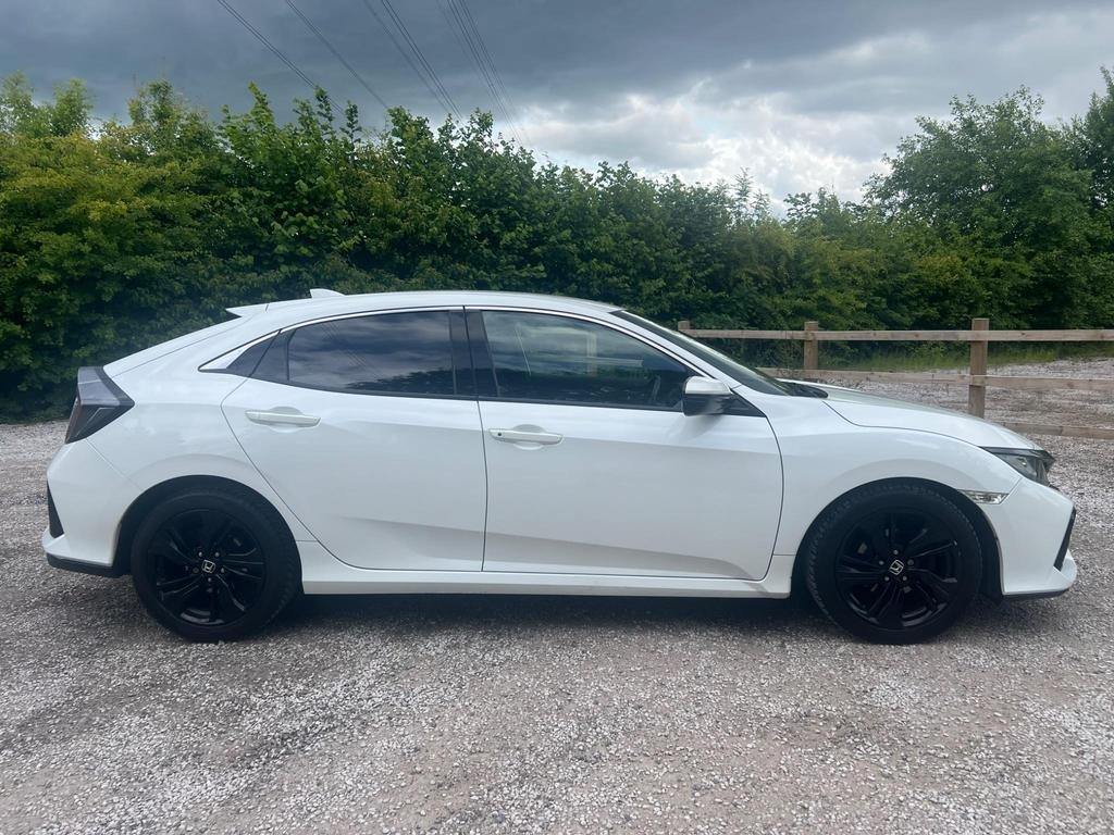 Used Honda Civic 2018 for sale - 78127271: Photo 6