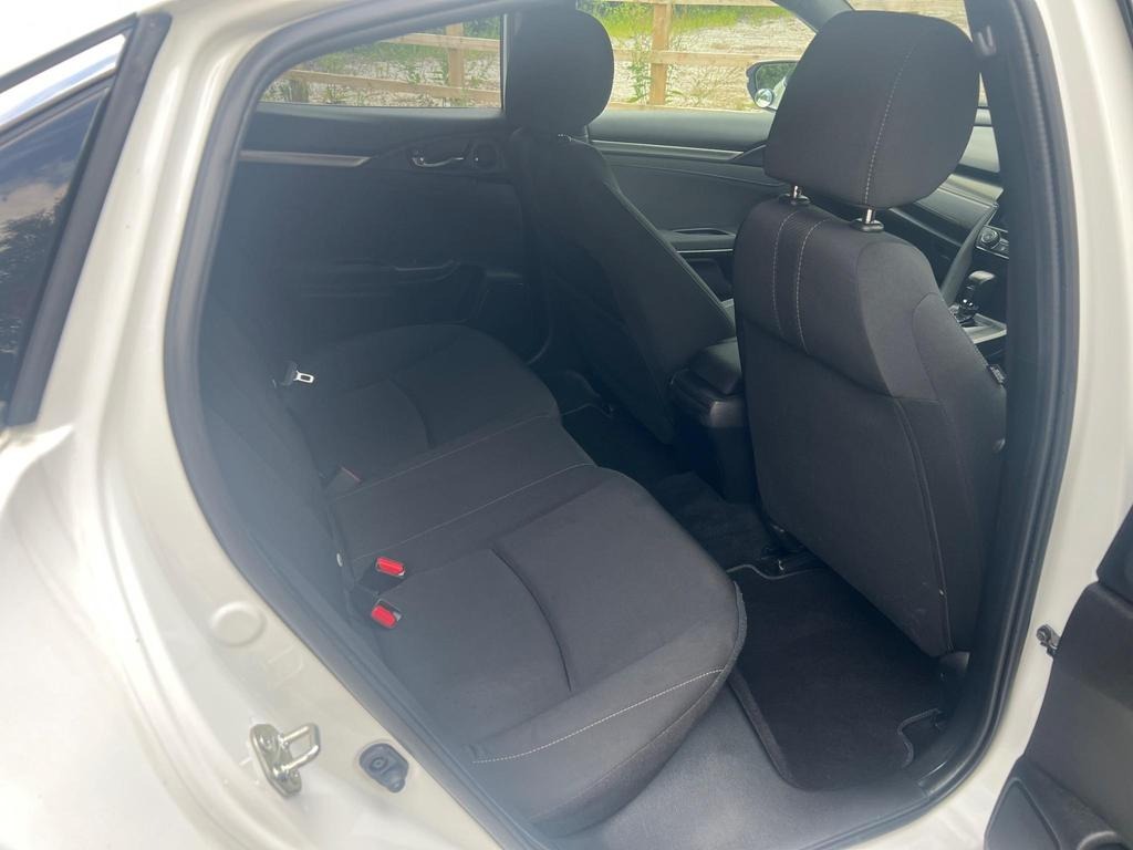 Used Honda Civic 2018 for sale - 78127271: Photo 8