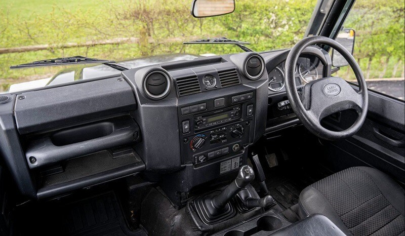 Used Land Rover Defender 2010 for sale - 78108392: Photo 10