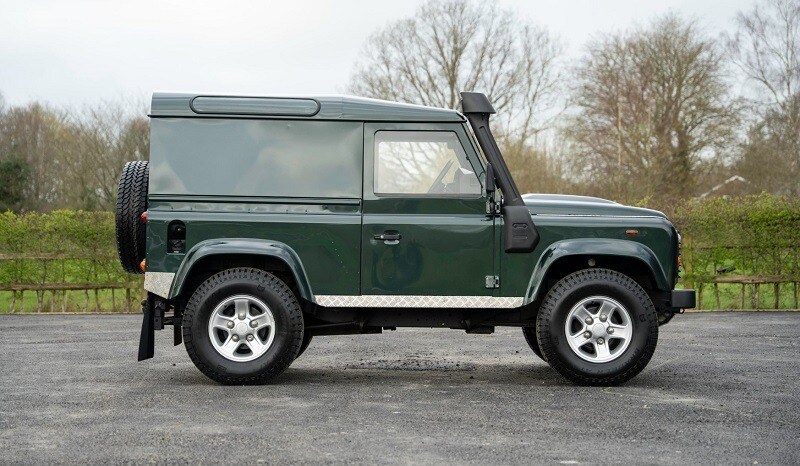 Used Land Rover Defender 2010 for sale - 78108392: Photo 3
