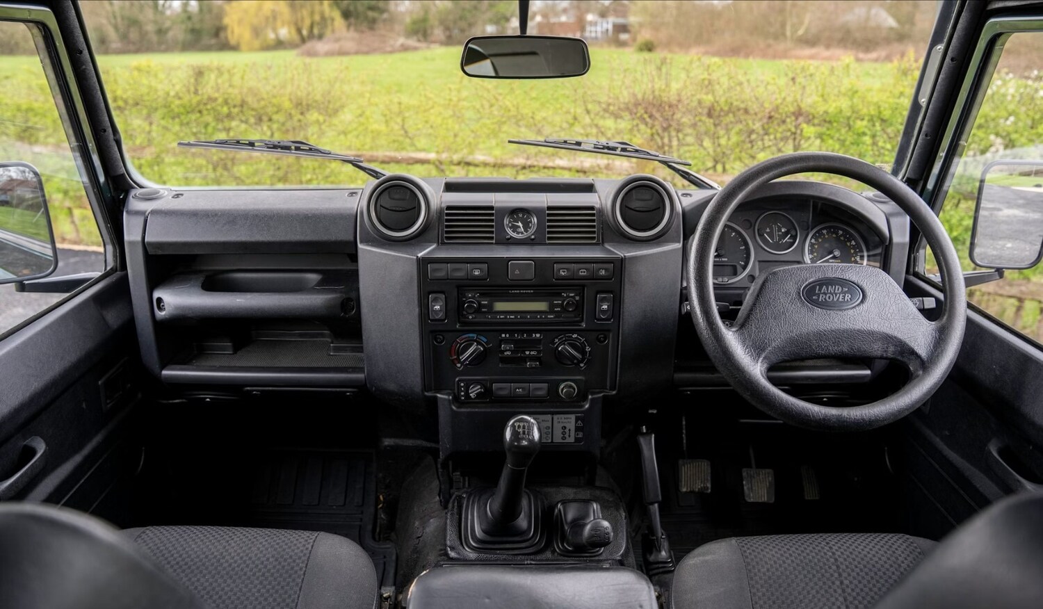 Used Land Rover Defender 2010 for sale - 78108392: Photo 9