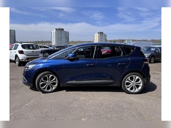 Used Renault Scenic 2018 for sale - 78127259: Photo