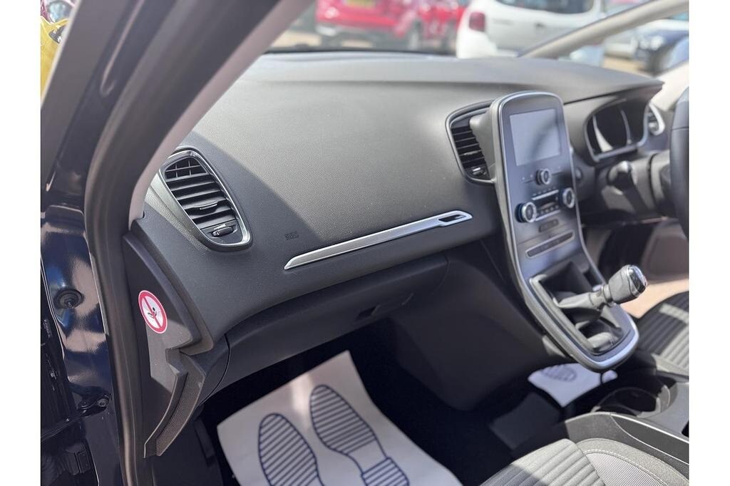 Used Renault Scenic 2018 for sale - 78127259: Photo 6