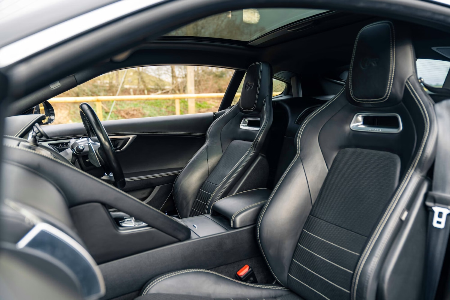 Used Jaguar F-Type 2017 for sale - 78094554: Photo 8