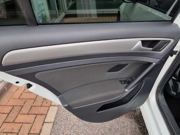 Used Volkswagen Golf 2015 for sale - 76216551: Photo 23