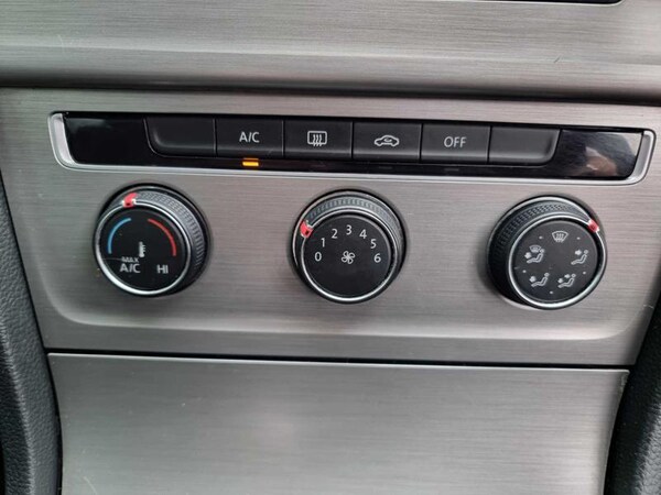Used Volkswagen Golf 2015 for sale - 76216551: Photo 35
