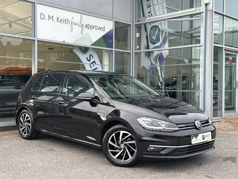 Used Volkswagen Golf 2020 for sale - 76097204: Photo 1